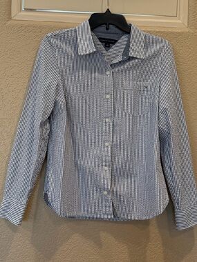 Tommy Hilfiger Blue & White Seersucker Textured Button-Up Long Sleeve Shirt